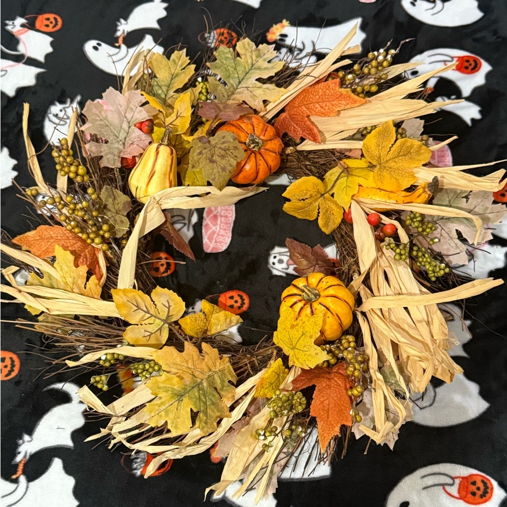 Festive Autumn Wreath with Pumpkins, Gourds, and multi colored Leaves! NWT